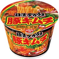 日清デカうま　豚キムチ　１０１ｇ