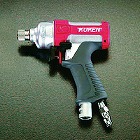 ７０Ｎ・ｍ／１，８００ｒｐｍ　エアーインパクトドライバー