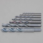 Ｎｏ．６ｘ３２‐５／８”ｘ１１　タップ下穴用ドリル（ＨＳＳ／７本組