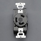 ２５０Ｖ／３０Ａ　引掛け埋込コンセント（接地２Ｐ）