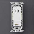 １２５Ｖ／１５Ａ　埋込コンセント（１口／アースターミナル付）