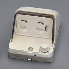 １２５Ｖ／１５Ａ　防水コンセント（抜止１個＋接地抜止１個）