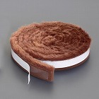 １０ｘ３０ｍｍ／　２ｍ　すき間テープ（毛付き／ブラウン）